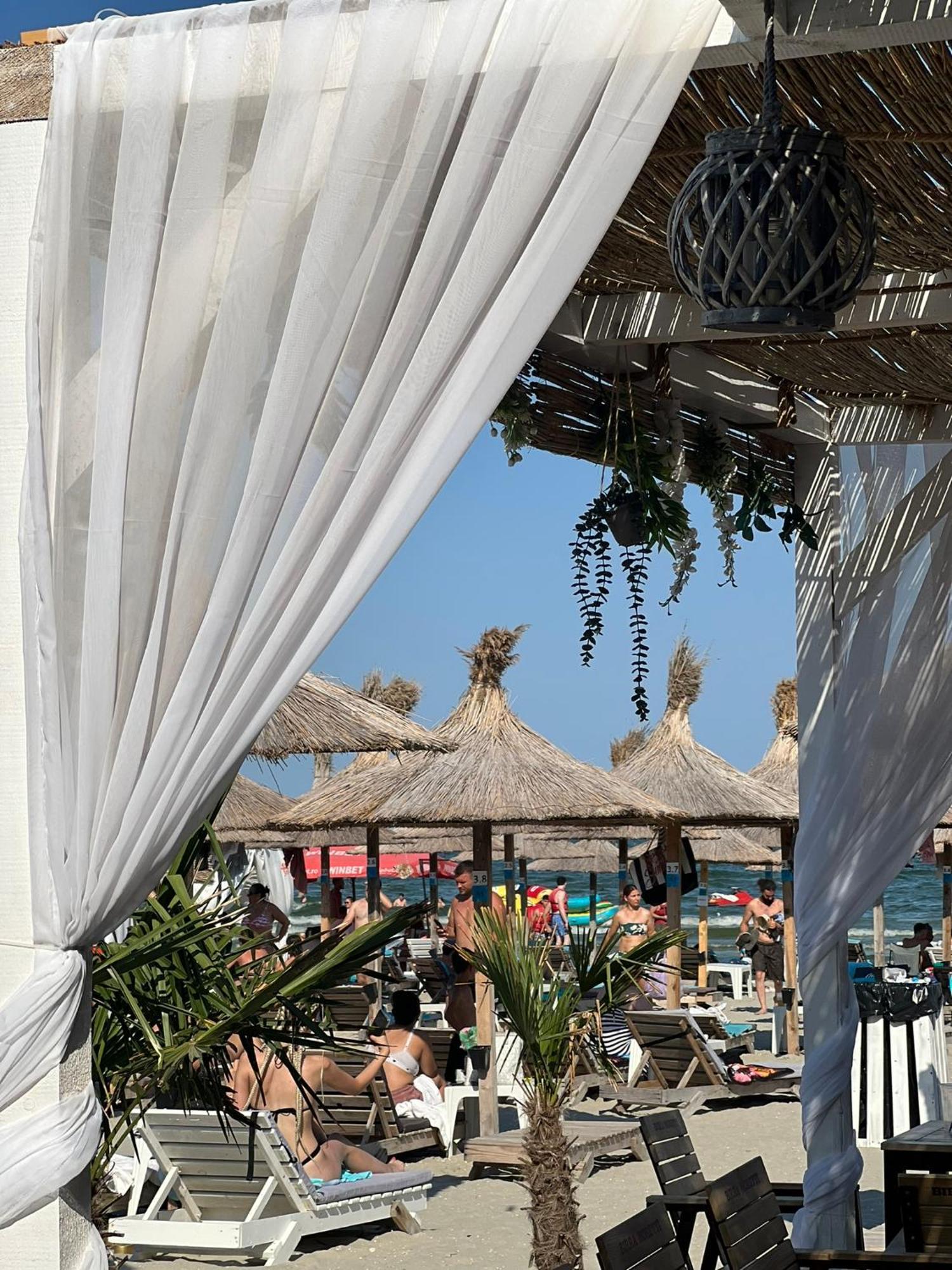 Hotel Manor Năvodari Екстериор снимка
