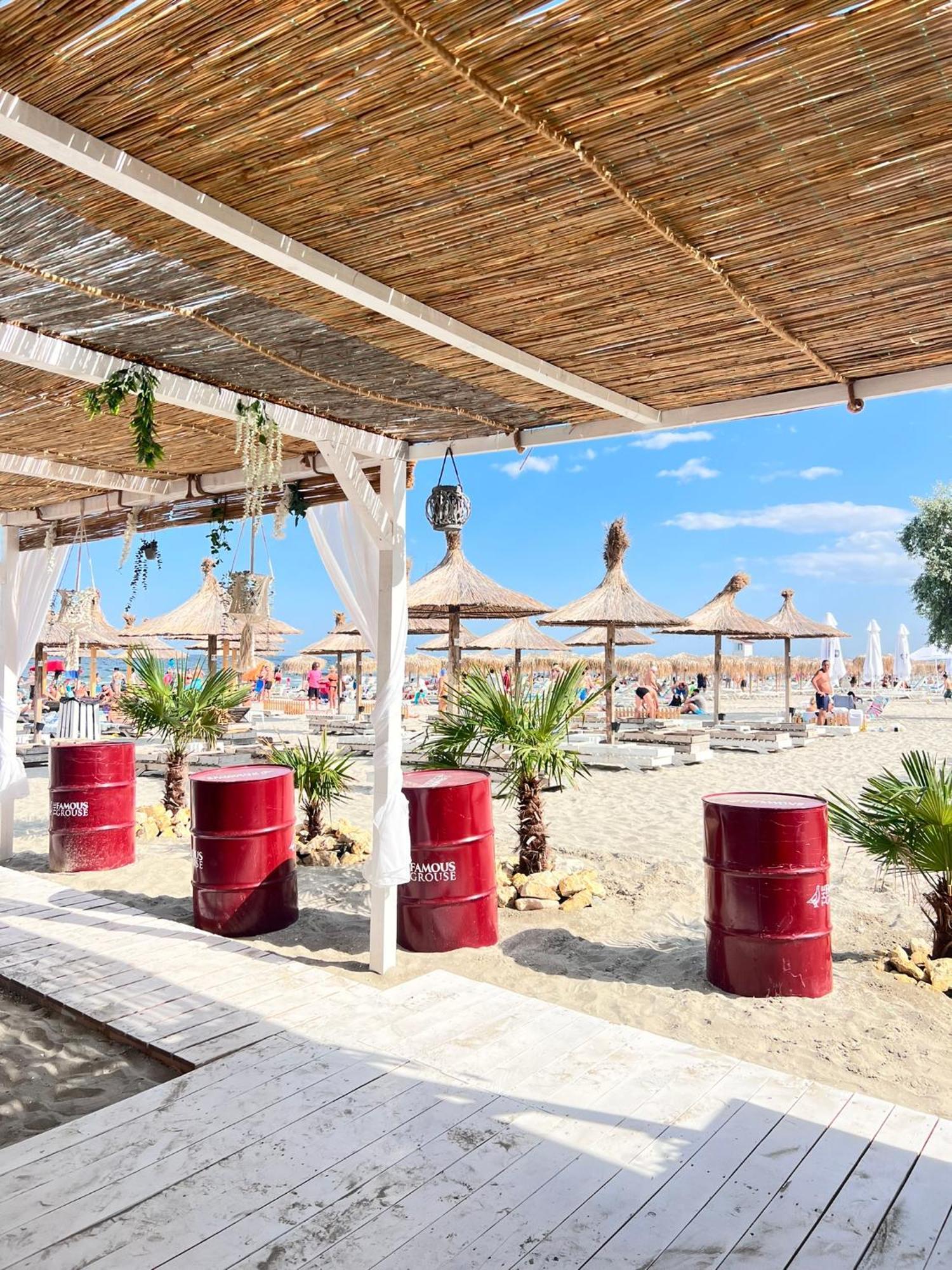 Hotel Manor Năvodari Екстериор снимка