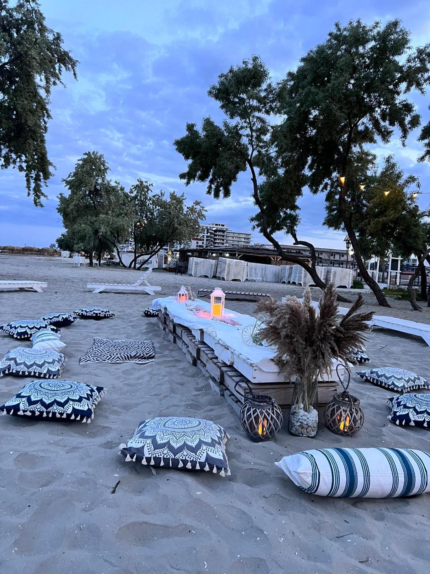 Hotel Manor Năvodari Екстериор снимка